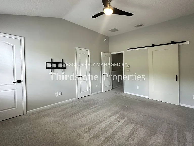 6131 Bartram Village Dr — Photo 6