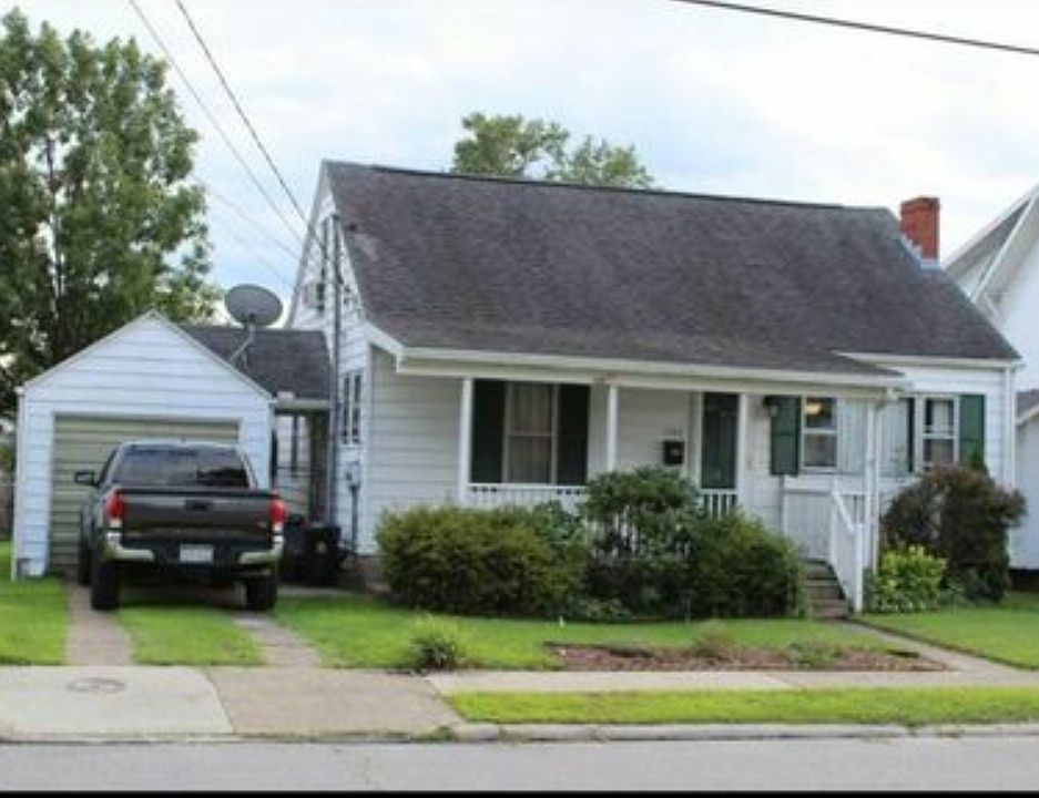 1st image of 1102 36th St
