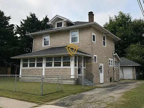 445 W 25th St Photo 1