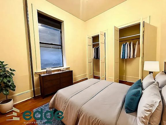 5th image of 1055 Dean St Unit 6A