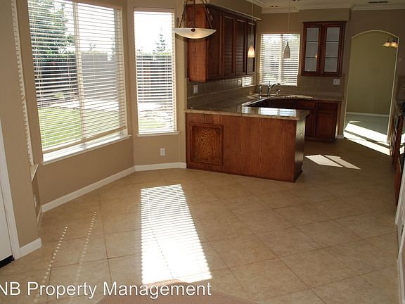 5th image of 1610 Peninsula Ct