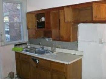 4th image of 169 Milford Ave