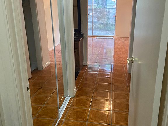 4th image of 8710 Kalewood Dr