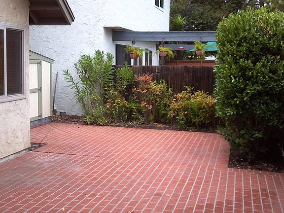 3rd image of 10642 Escobar Dr