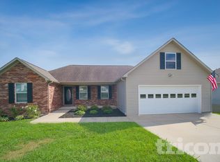 1921 Sheffield Ln, Columbia, TN 38401