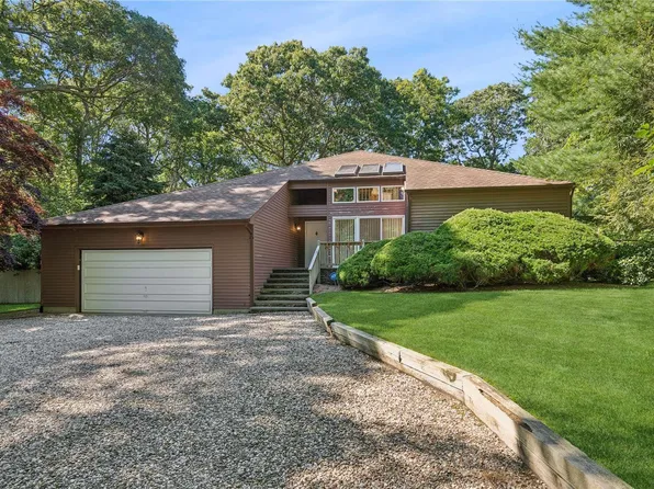 2709 Deerfield Rd, Sag Harbor, NY 11963