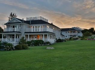 74 Grapevine Rd #1, Gloucester, MA 01930