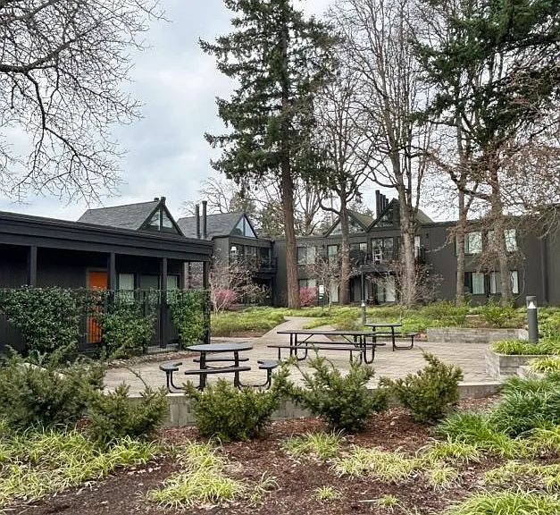 Timberwood Apartments — Photo 14