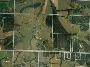5914 W Brazito Rd, Jefferson City, MO 65109