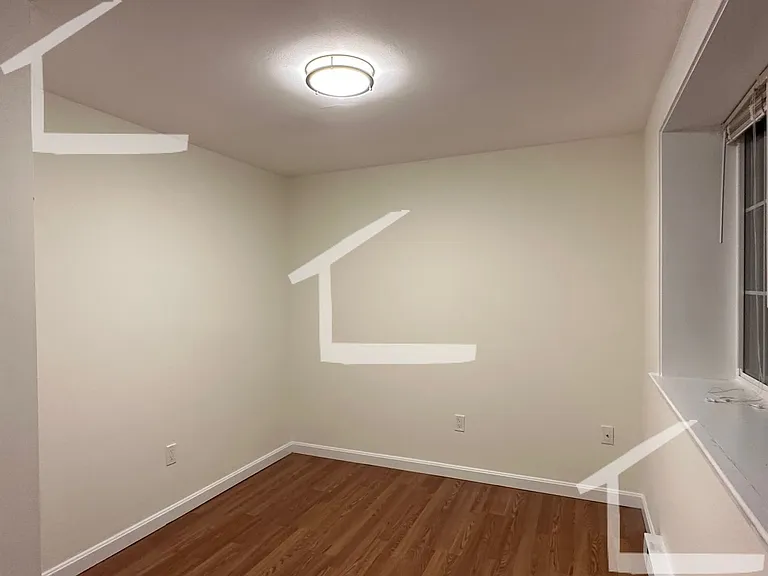 15 Embassy Rd #2D — Photo 17