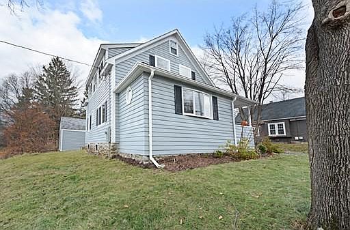 3rd image of 35 Fisher St