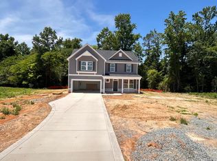 219 Maverick Ln, Dunn, NC 28334