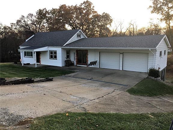 2nd image of 107 Overlook Dr