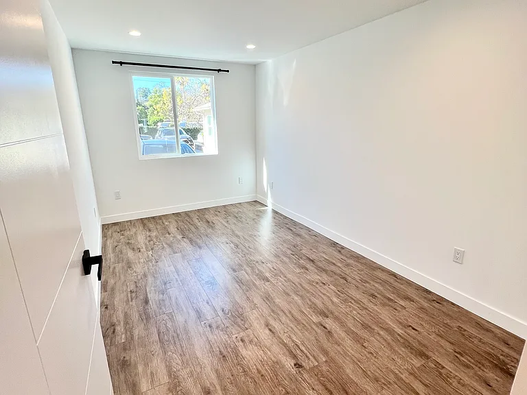 8551 Hillrose St — Photo 6