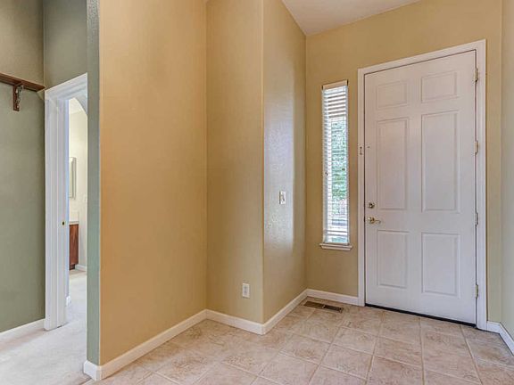 3rd image of 6822 Cinnamon Dr