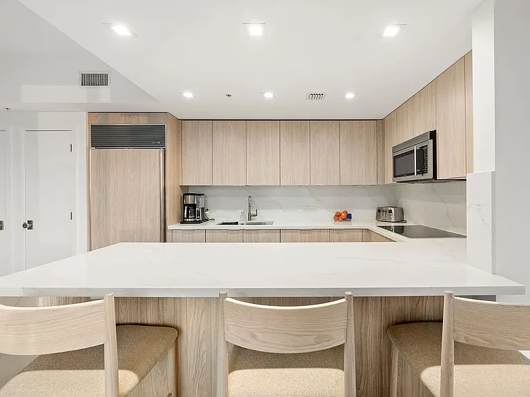 6899 Collins Ave #1810 — Photo 6