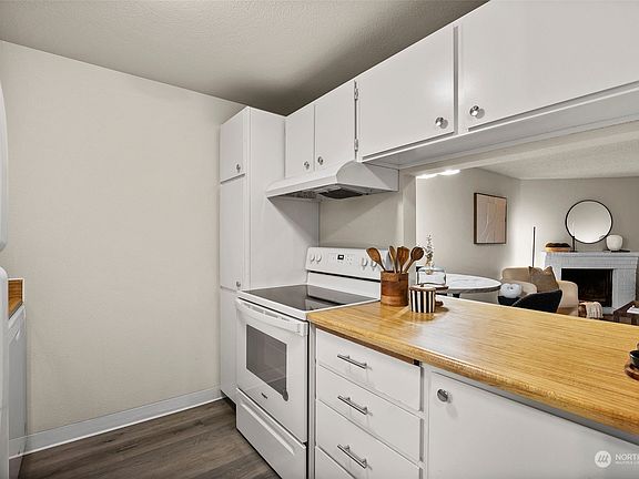 5th image of 3436 I St NE #N203
