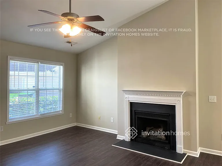 5288 Mount Hope Dr — Photo 3