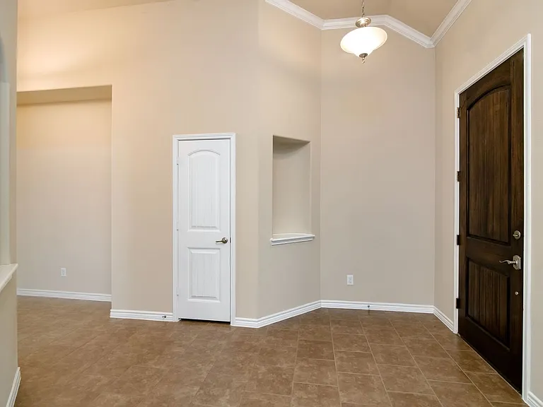 129 Griffin Ave — Photo 5