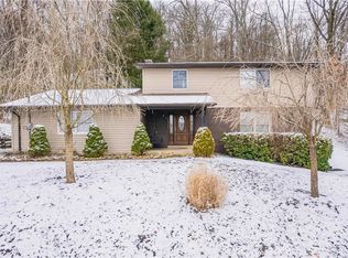 1017 Zimmerman St, Jeannette, PA 15644