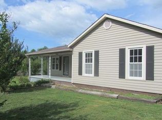 4920 Midway Sand Rd, Hickory, NC 28601