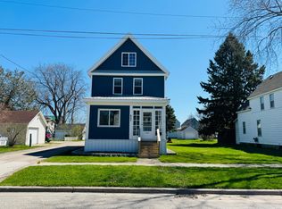 807 Swinton St, Sault Sainte Marie, MI 49783