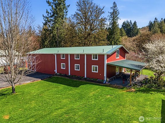 3rd image of 152 Simme Valley Lane