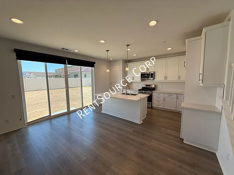 6030 W Avenue J9 — Photo 6