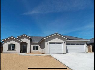 124 Rainshadow Ct, Ridgecrest, CA 93555