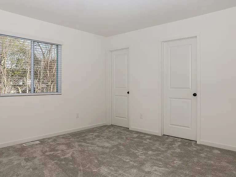 366 N Sherman St — Photo 23