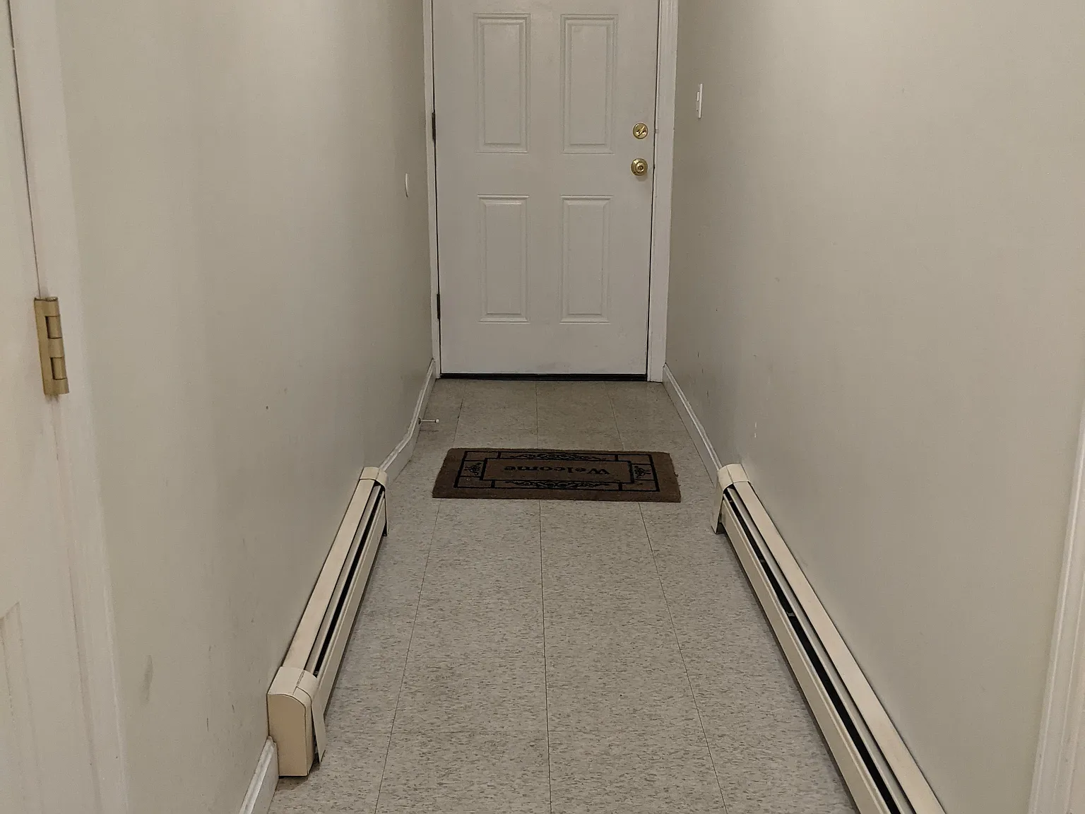 2 bed, 752 sqft, $3,000 — Photo 3