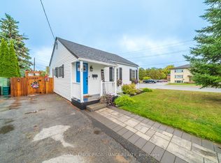 1 Kerr Cres, Quinte West, ON K8V2W2