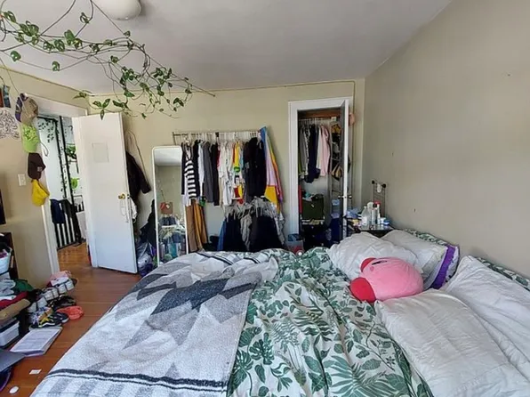 19-15 23rd Avenue image 5 of 10