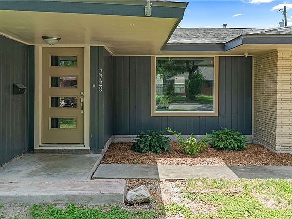 3rd image of 3729 Pope Dr