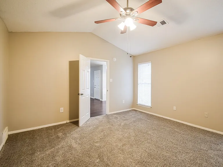 4255 Man Of War Dr — Photo 11