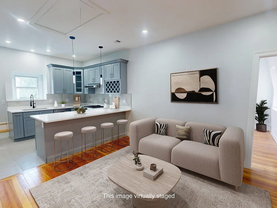 14A King St #3