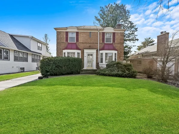 69 Northgate Rd, Riverside, IL 60546