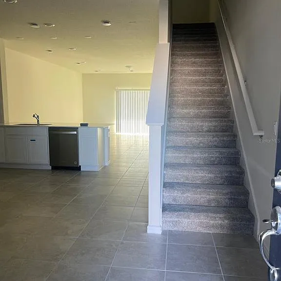 2558 Winsome Way — Photo 3