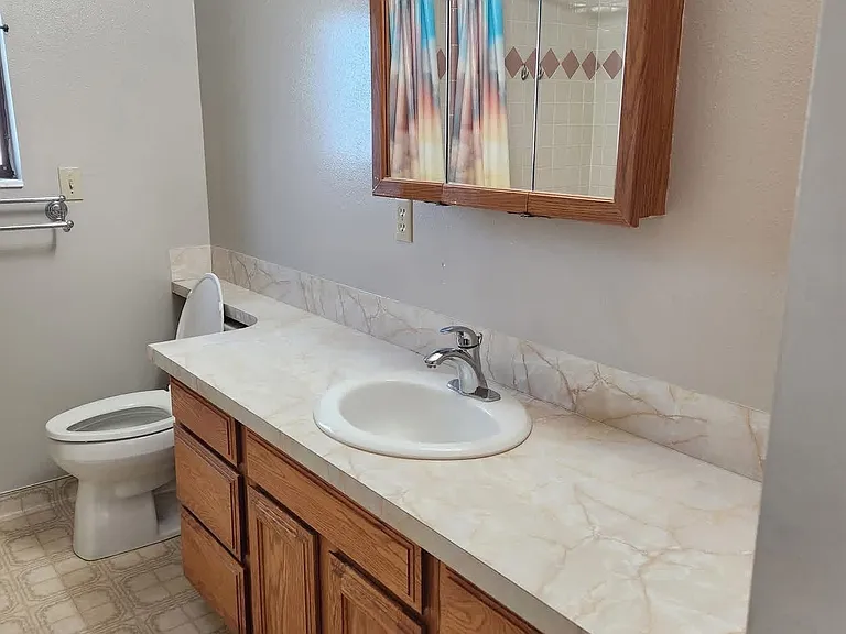 905 W 1075 S #201 — Photo 10