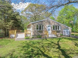 50 Hammond Ln, Centereach, NY 11720