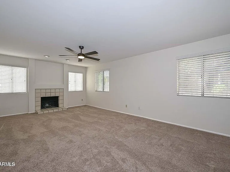 7629 W Kristal Way — Photo 6
