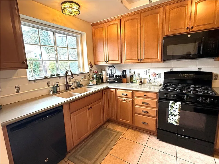 5541 Harcross Dr — Photo 13