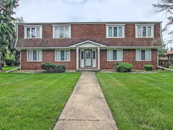 1424 Camellia Dr, Munster, IN 46321