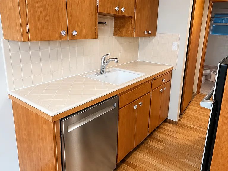 855 W Nickerson St #3 — Photo 8