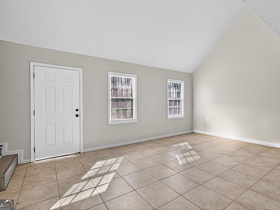 4th image of 217 Little River Rd