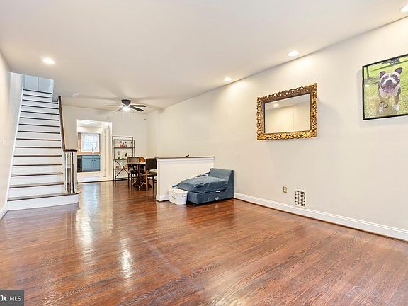 5th image of 102 S Ellwood Ave