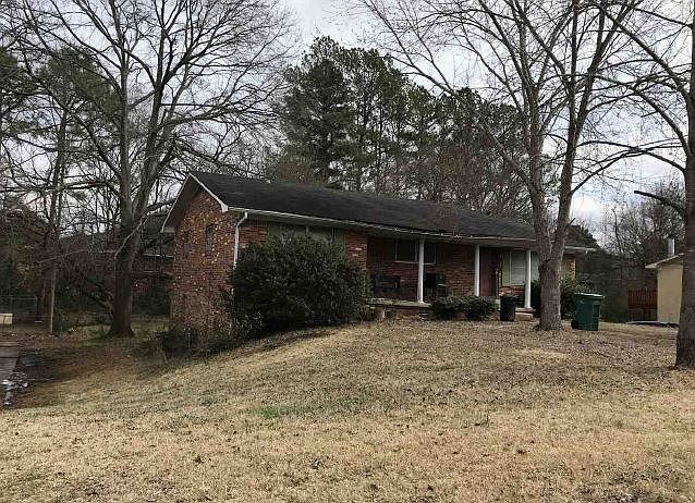 2nd image of 1101 Lawndale Dr