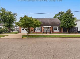601 Sand St, Ravenswood, WV