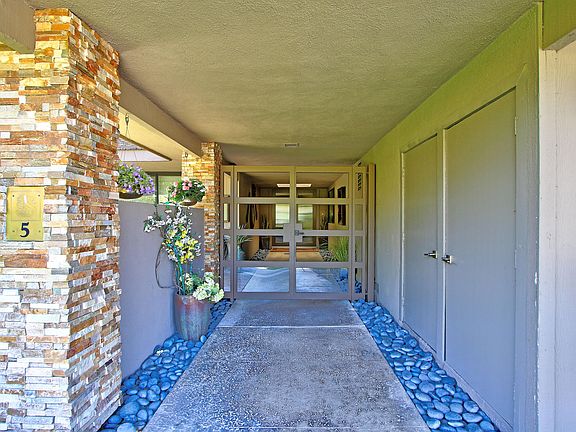 5th image of 5 Furman Ct