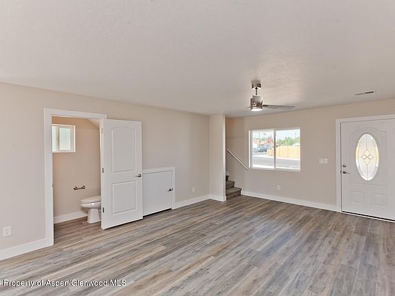 4th image of 295 W 30th St